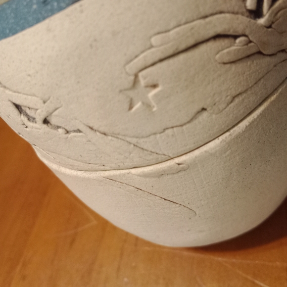 An art piece by tge artist Judeg Holdsworth. - Picture 1 of 14